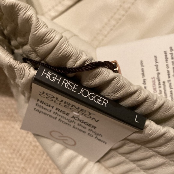 NWT Calia Journey Collection Faux Leather Cream High Rise Joggers Sz L - Picture 9 of 10